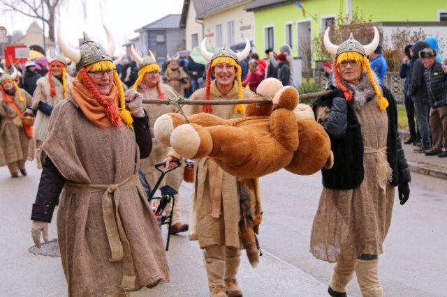Faschingsumzug 2023 (Fotos Rochus Hetzendorfer)